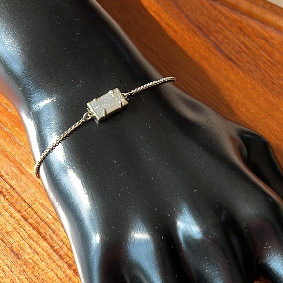 Kendra Scott Jewelry - KENDRA SCOTT Gold and White/Cream Bracelet